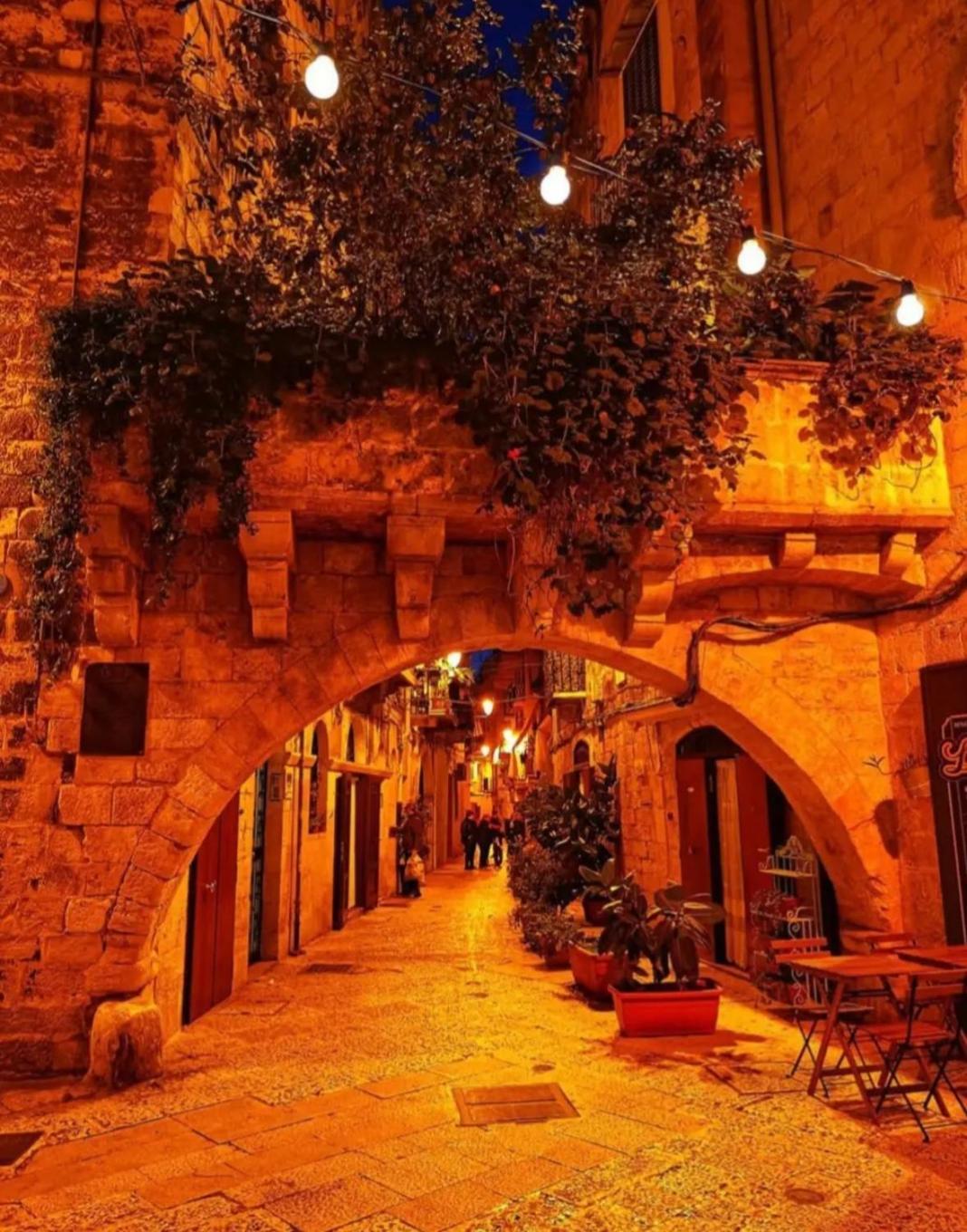 L'Incanto Del Borgo Antico- Locazione Turistica Bari Exterior photo